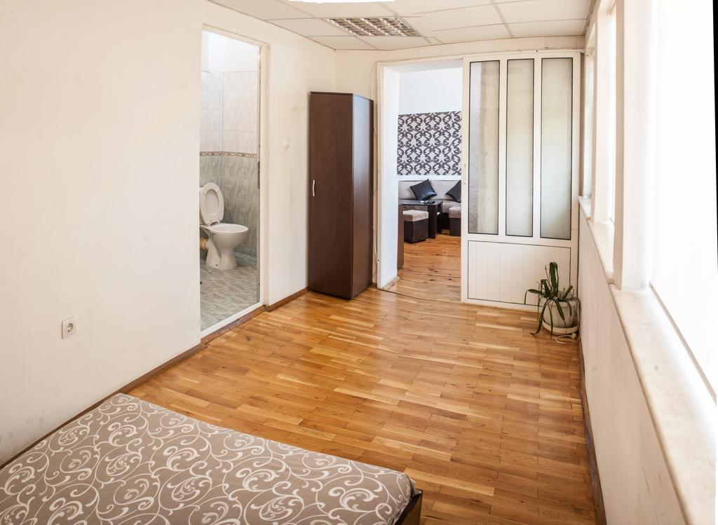 Sofia Central Guest Rooms Номер фото