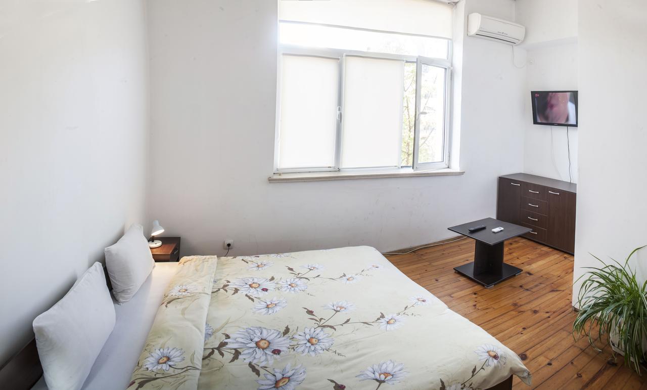 Sofia Central Guest Rooms Экстерьер фото