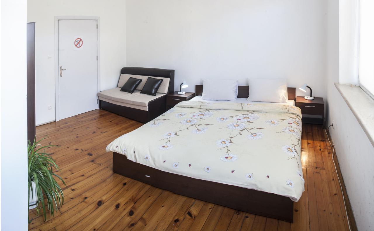 Sofia Central Guest Rooms Экстерьер фото
